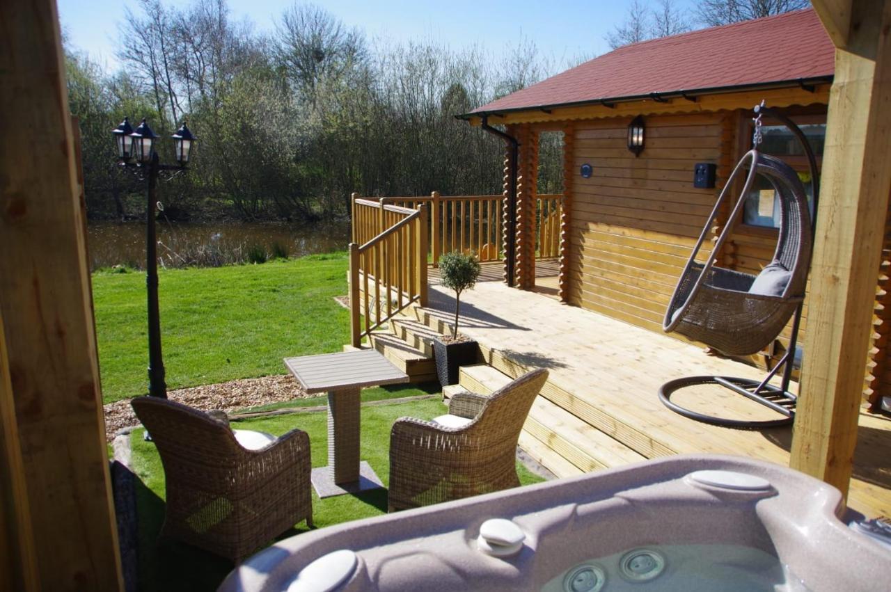 Balmoral Studio Lodge Ellesmere Exterior foto